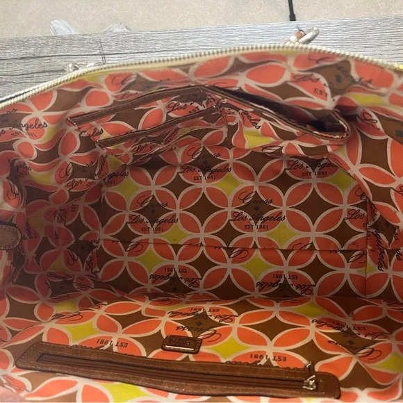 GUESS Satchel Handbag - Picture 6 of 11